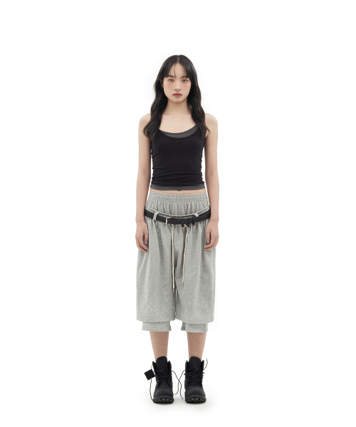 DEFGARMENTS（デフグラメンツ）の「PAINTING BLUSHED BURMUDA SHORTS [MELANGE]（その他パンツ・レディース・その他・SMALL/LARGE）」の2枚目の写真