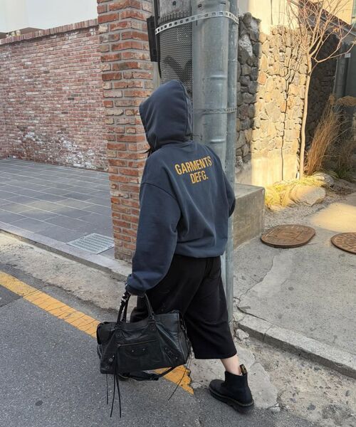 DEFGARMENTS（デフグラメンツ）の「PAINTING BLUSHED BURMUDA SHORTS [MELANGE]（その他パンツ・レディース・その他・SMALL/LARGE）」の10枚目の写真