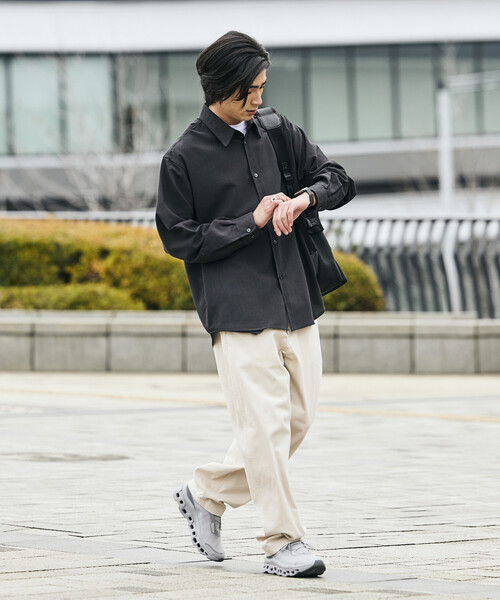 FREAK'S STORE（フリークスストア）の「限定展開 AiRide/エアライド リラックスフィット レギュラーカラーL/Sシャツ/ポケッタブル/吸水速乾/UVカット（シャツ/ブラウス・メンズ・ベージュ/チャコールグレー/ブラック/ネイビー/ブルー系その他・MEDIUM/SMALL/LARGE）」の21枚目の写真