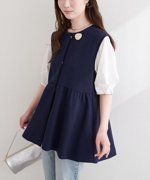 natural couture（ナチュラルクチュール）の「ダンボールペプラムベスト（ベスト・レディース・ブラック/グレイッシュベージュ/ネイビー・FREE）」の22枚目の写真