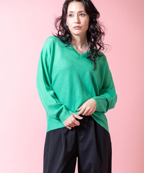 OSMOSIS（オズモーシス）の「シアーバックタックニットプルオーバー（ニット/セーター・レディース・ライトグレー/レッド/グリーン/ブラック・ONE SIZE）」の3枚目の写真