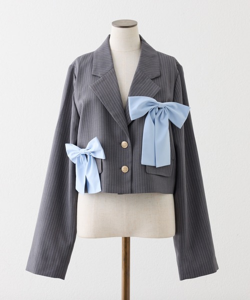 one after another NICE CLAUP(ワンアフターアナザーナイスクラップ)の「【セットアップ可能】リボンジャケット(テーラードジャケット・レディース・チャコールグレー/ブラック/ネイビー・FREE)」の4枚目の写真