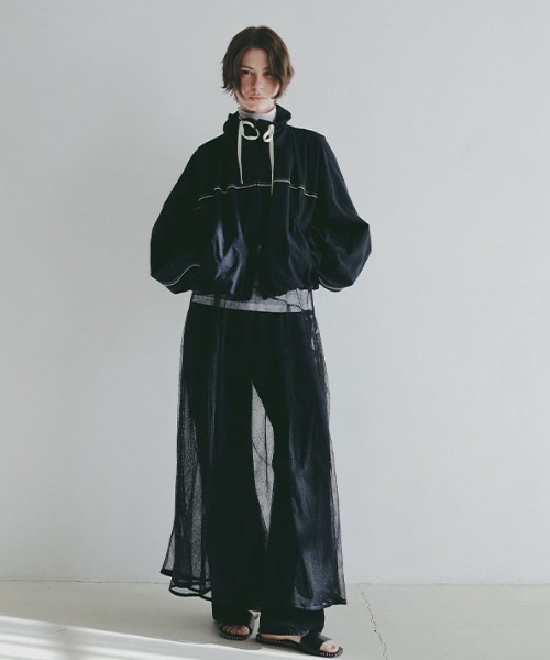 ETRE TOKYO（エトレトウキョウ）の「シアーレイヤードキャミワンピース（ワンピース・レディース・ネイビー/オフホワイト・S/M）」の6枚目の写真