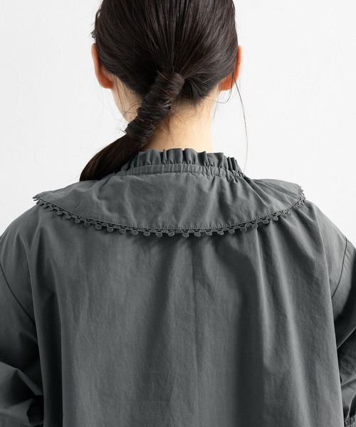 RAGEBLUE(レイジブルー)の「2WAYコットンフリルチュニック(シャツ/ブラウス・レディース・ブラック/ホワイト・FREE)」の18枚目の写真
