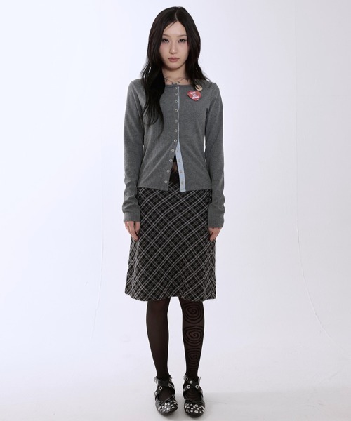 runningHIGH(ランニングハイ)の「A'GEM/9 × .kom 『runningHIGH/ランニングハイ』 STAR POINT SLIM CARDIGAN/スターポイントスリムカーディガン(カーディガン/ボレロ・レディース・グレー/ネイビー・FREE)」の8枚目の写真