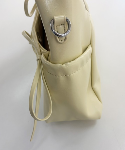 frunco(フランコ)の「韓国風/2WAY/【ZOZOTOWN限定】リボン ミニショルダーバッグ(ショルダーバッグ・レディース・アイボリー/ピンク/レッド/イエロー/ブラック・FREE)」の11枚目の写真