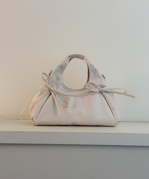 frunco(フランコ)の「韓国風/2WAY/【ZOZOTOWN限定】リボン ミニショルダーバッグ(ショルダーバッグ・レディース・アイボリー/ピンク/レッド/イエロー/ブラック・FREE)」の17枚目の写真