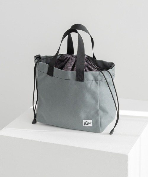 Drifter(ドリフター)の「BARNYARDSTORM / Drifter(ドリフター)別注 / 巾着付きショルダー(ショルダーバッグ・レディース・ベージュ/ブラック・FREE)」の1枚目の写真