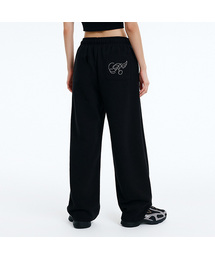 RANDOMOFF（ランダムオフ）の「R DOT WING MINI ONE TUCK WIDE SWEAT PANTS (2color)（スウェットパンツ）」
