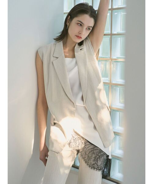 ELENDEEK（エレンディーク）の「ベルテッドテイラードジレ（その他アウター・レディース・アイボリー/ネイビー・FREE）」の4枚目の写真