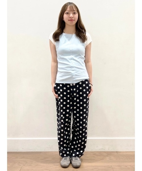 GAP(ギャップ)の「ハイライズ リネンブレンド ストレート クロップドパンツ(その他パンツ・レディース・レッド/ブラック・000/10/8/6/4/2/0/00)」の11枚目の写真