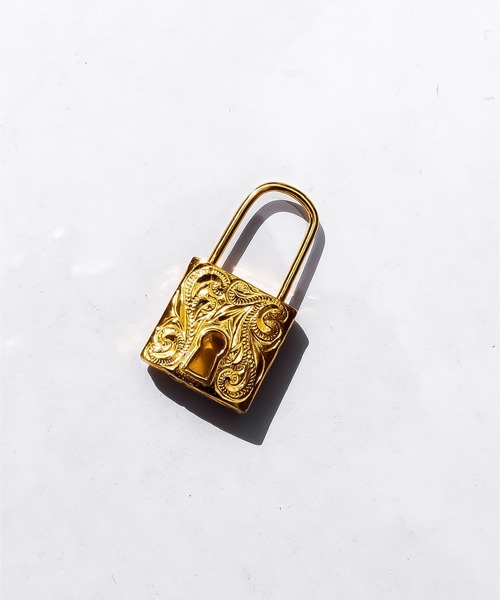 IRIEBEACH(アイリービーチ)の「2way padlock pierce/【ハワイアンジュエリー】【サージカルステンレス】【金属アレルギー対応】【IRIEBEACH / アイリービーチ】つけっぱなしOK(ピアス(片耳用)・レディース・シルバー/ピンク/ゴールド・FREE)」の5枚目の写真