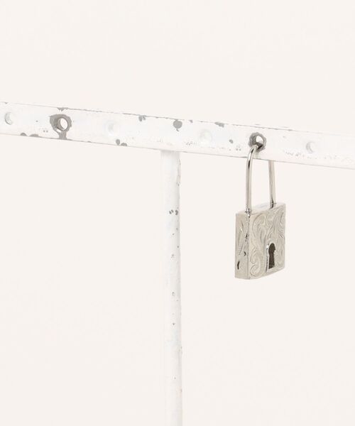 IRIEBEACH(アイリービーチ)の「2way padlock pierce/【ハワイアンジュエリー】【サージカルステンレス】【金属アレルギー対応】【IRIEBEACH / アイリービーチ】つけっぱなしOK(ピアス(片耳用)・レディース・シルバー/ピンク/ゴールド・FREE)」の10枚目の写真