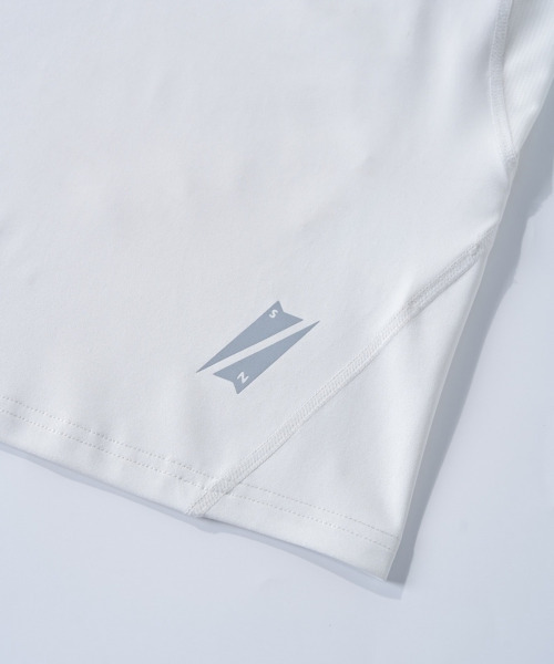 BUTTON SEOUL(ボタンソウル)の「42.195エアロテックベーススリーブレス(2カラー)(Tシャツ/カットソー・メンズ・ブラック/ホワイト・MEDIUM/LARGE/X-LARGE)」の7枚目の写真