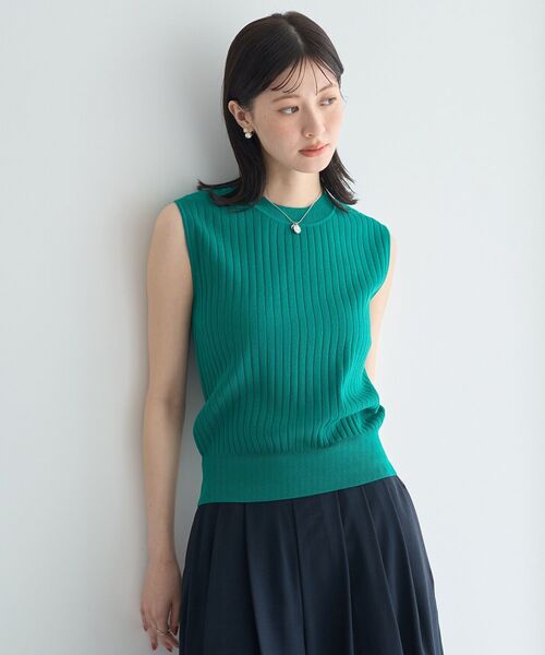 YECCA VECCA(イェッカヴェッカ)の「【マシンウォッシャブル/アンサンブル対応】ノースリーブリブニット(ニット/セーター・レディース・オフホワイト/グリーン/ブラック/イエロー・FREE)」の4枚目の写真