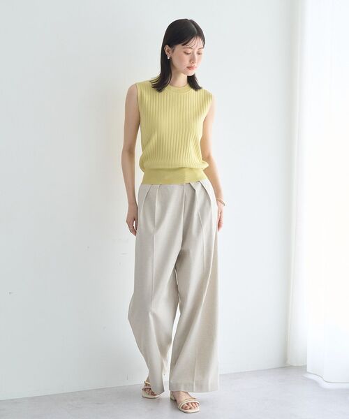 YECCA VECCA(イェッカヴェッカ)の「【マシンウォッシャブル/アンサンブル対応】ノースリーブリブニット(ニット/セーター・レディース・オフホワイト/グリーン/ブラック/イエロー・FREE)」の12枚目の写真