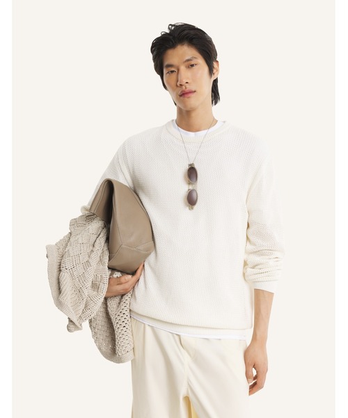 Maison Kitsune(メゾンキツネ)の「OPEN KNIT COTTON JUMPER(ニット/セーター・メンズ・オフホワイト・L/M/S)」の5枚目の写真