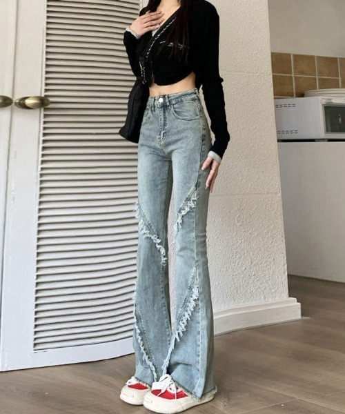 REBALANCE(リバランス)の「フレアデニムパンツ(デニムパンツ・レディース・A・MEDIUM/LARGE/X-LARGE)」の2枚目の写真