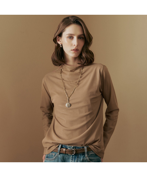 MAXZA(マージャコレクション)の「ハイネックシースルーレイヤード長袖Tシャツ(ホワイト/ベージュ)(Tシャツ/カットソー・レディース・ベージュ/ホワイト・FREE)」の2枚目の写真