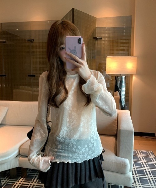 Ritzy(リッツィー)の「スタープリントシアーロングスリーブトップス(Tシャツ/カットソー・レディース・ホワイト・L/M)」の3枚目の写真