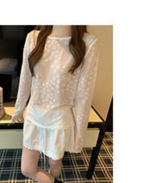 Ritzy(リッツィー)の「スタープリントシアーロングスリーブトップス(Tシャツ/カットソー・レディース・ホワイト・L/M)」の5枚目の写真