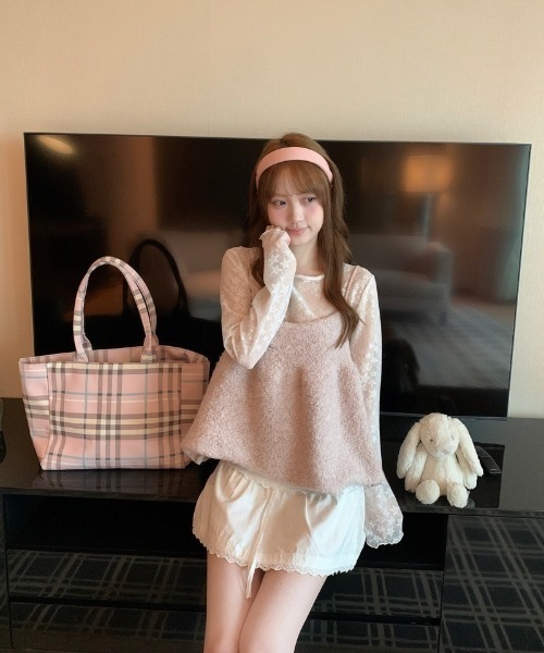 Ritzy(リッツィー)の「スタープリントシアーロングスリーブトップス(Tシャツ/カットソー・レディース・ホワイト・L/M)」の15枚目の写真