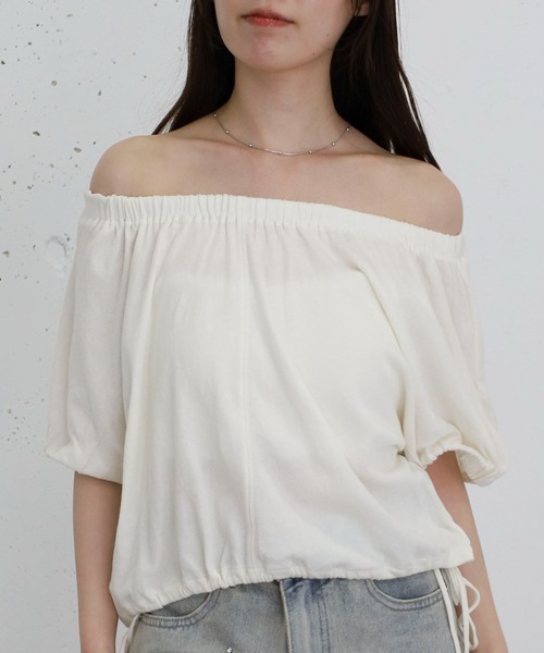 archives(アルシーヴ)の「シアー裏毛ギャザーオフショルTOPS(Tシャツ/カットソー・レディース・アイボリー/ネイビー/グレー・MEDIUM)」の1枚目の写真
