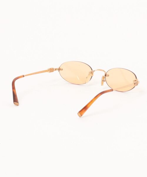 miu miu(ミュウミュウ)の「【miumiu/ミュウミュウ】オーバル サングラス MU A54S 7OE90X 51 ゴールド リムレス(サングラス・レディース・ゴールド・FREE)」の3枚目の写真