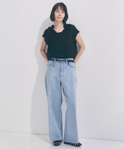 UNFILO(アンフィーロ)の「【WEB限定カラー】ヴィンテージシアー フリルネック ブラウス(シャツ/ブラウス・レディース・ブラウン系/ブラック系1/ブラック系/ベージュ系/ダルブルー系/レッド系・X-LARGE)」の16枚目の写真