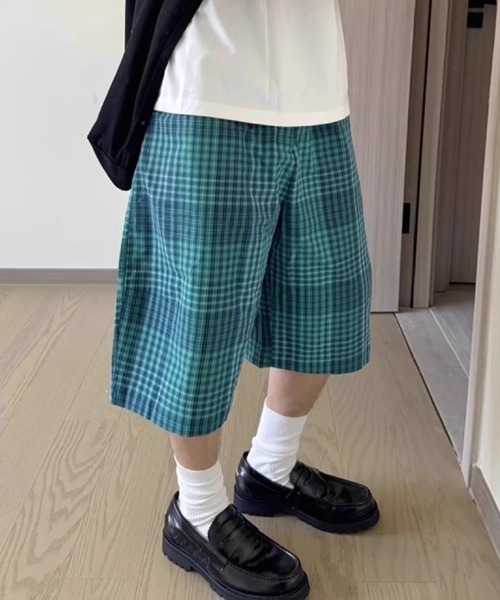NOWLE(ノウル)の「【NOWLE】オンブレチェック ワイドイージーハーフパンツ / バギーショーツ(その他パンツ・メンズ・ブルーグリーン・X-LARGE/LARGE/MEDIUM)」の1枚目の写真