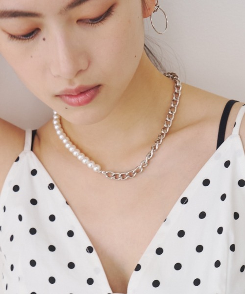 SOEMIN(ソミン)の「Pearl and chain necklace/パール&チェーンネックレス(ネックレス・レディース・ホワイト・FREE)」の5枚目の写真