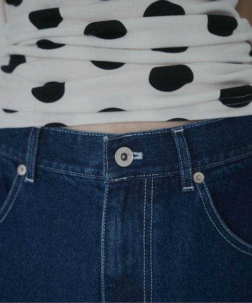 FEKETE(フェケテ)の「loose wide denim / ヴィンテージワイドデニム(デニムパンツ・レディース・インディゴブルー/ライトブルー/ブルー・MEDIUM/SMALL/LARGE)」の12枚目の写真