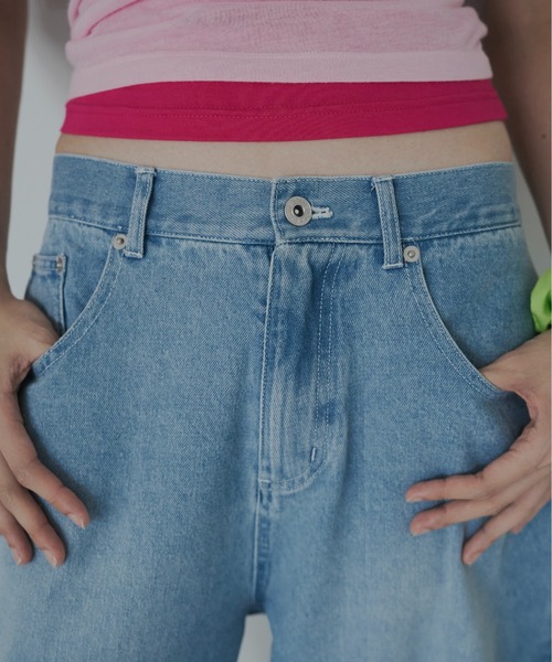 FEKETE(フェケテ)の「loose wide denim / ヴィンテージワイドデニム(デニムパンツ・レディース・インディゴブルー/ライトブルー/ブルー・MEDIUM/SMALL/LARGE)」の13枚目の写真