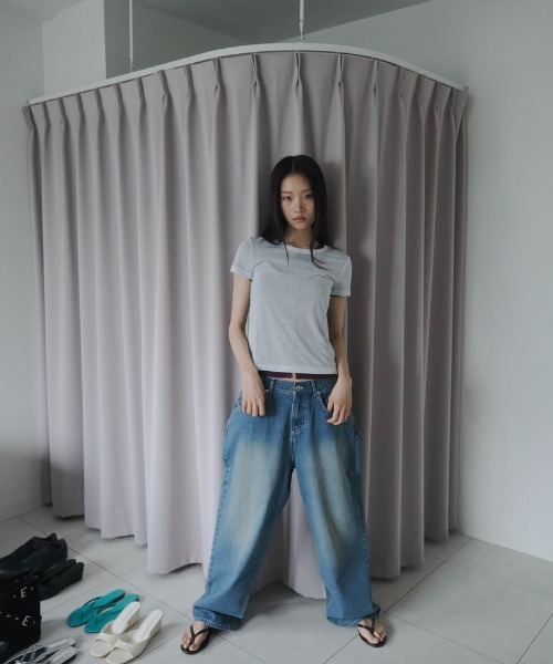 FEKETE(フェケテ)の「loose wide denim / ヴィンテージワイドデニム(デニムパンツ・レディース・インディゴブルー/ライトブルー/ブルー・MEDIUM/SMALL/LARGE)」の16枚目の写真