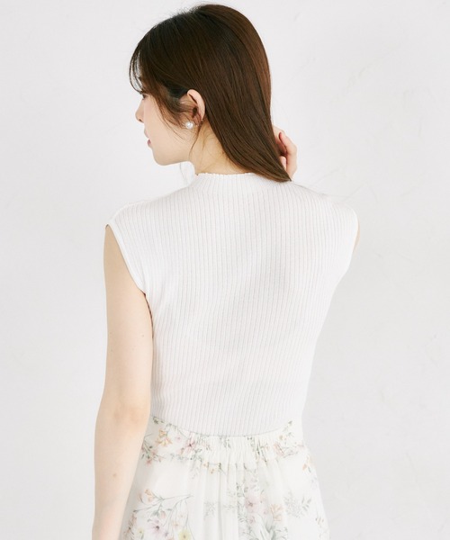 tocco closet(トッコ クローゼット)の「オフノースリーブラメ入りリブニットプルオーバー(ニット/セーター・レディース・ブラック/ピンク/オフホワイト・M)」の11枚目の写真