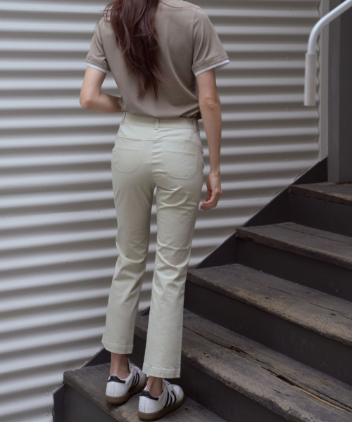 MONDAYFLOW(マンデーフロー)の「デイリーストレッチブーツカット_ライトベージュ(その他パンツ・レディース・その他・X-SMALL/SMALL/MEDIUM)」の4枚目の写真