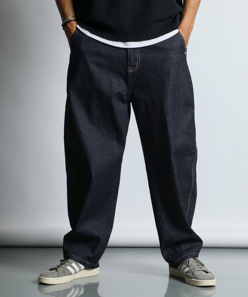 The DUFFER of ST.GEORGE（ザダファーオブセントジョージ）の「JAPAN FABRIC 5PKT BARREL DENIM PANTS：ジャパンファブリック 5ポケット バレルデニム / 国産デニム / バルーンシルエット（デニムパンツ・メンズ・ダークインディゴブルー・LARGE）」の2枚目の写真