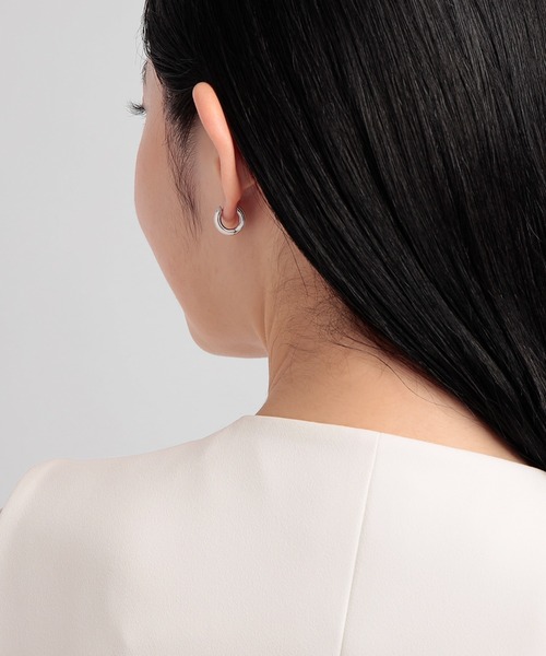 PLUS VENDOME(プラス ヴァンドーム)の「フープ_S キャッチレスピアス(ピアス(両耳用)・レディース・ゴールド/シルバー・ONE SIZE)」の11枚目の写真