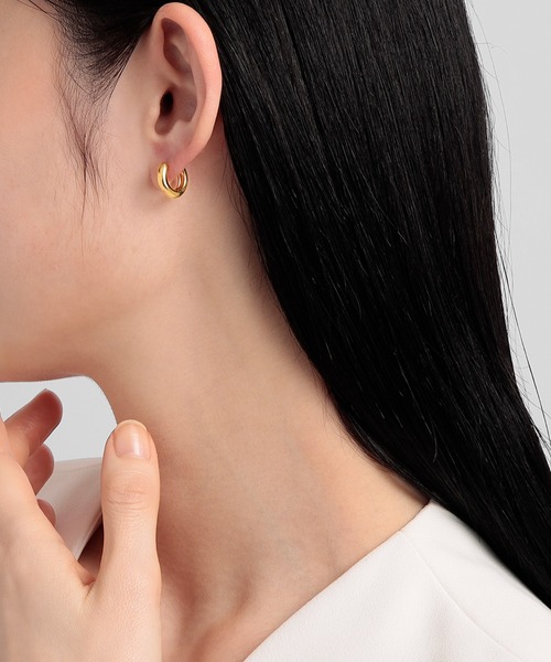 PLUS VENDOME(プラス ヴァンドーム)の「フープ_S キャッチレスピアス(ピアス(両耳用)・レディース・ゴールド/シルバー・ONE SIZE)」の12枚目の写真