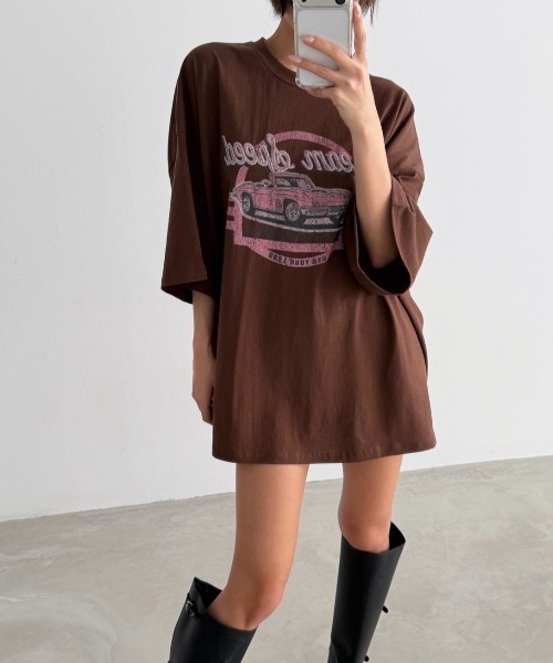ipugo(イプゴ)の「ipugo/イプゴ ヴィンテージ風グラフィックTシャツ 2026秋物 秋服 2026年秋冬(Tシャツ/カットソー・レディース・ブラウン/グレー/ホワイト・FREE)」の6枚目の写真