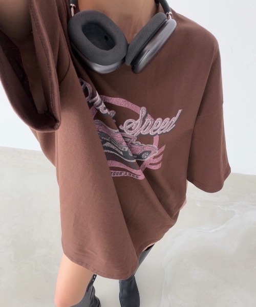 ipugo(イプゴ)の「ipugo/イプゴ ヴィンテージ風グラフィックTシャツ 2026秋物 秋服 2026年秋冬(Tシャツ/カットソー・レディース・ブラウン/グレー/ホワイト・FREE)」の15枚目の写真
