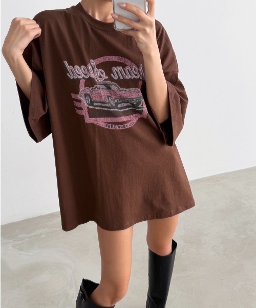ipugo(イプゴ)の「ipugo/イプゴ ヴィンテージ風グラフィックTシャツ 2026秋物 秋服 2026年秋冬(Tシャツ/カットソー・レディース・ブラウン/グレー/ホワイト・FREE)」の5枚目の写真