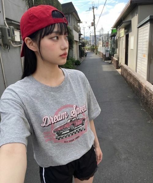 ipugo(イプゴ)の「ipugo/イプゴ ヴィンテージ風グラフィックTシャツ 2026秋物 秋服 2026年秋冬(Tシャツ/カットソー・レディース・ブラウン/グレー/ホワイト・FREE)」の17枚目の写真
