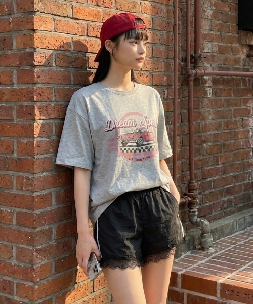 ipugo(イプゴ)の「ipugo/イプゴ ヴィンテージ風グラフィックTシャツ 2026秋物 秋服 2026年秋冬(Tシャツ/カットソー・レディース・ブラウン/グレー/ホワイト・FREE)」の20枚目の写真