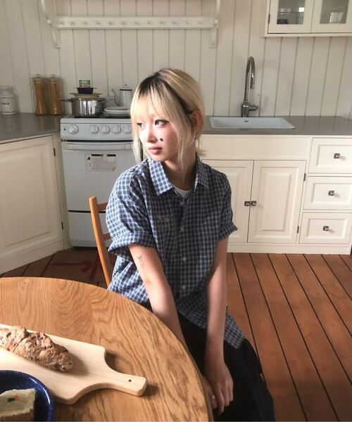 COIRIS(コイリス)の「カイオチェック半袖シャツ 男女共用 (2カラー)(シャツ/ブラウス・レディース・ネイビー/レッド・FREE/1)」の12枚目の写真