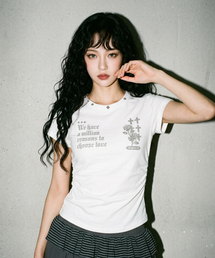 ROSE スタッズグラフィックシャーリング半袖Tシャツ[ホワイト]