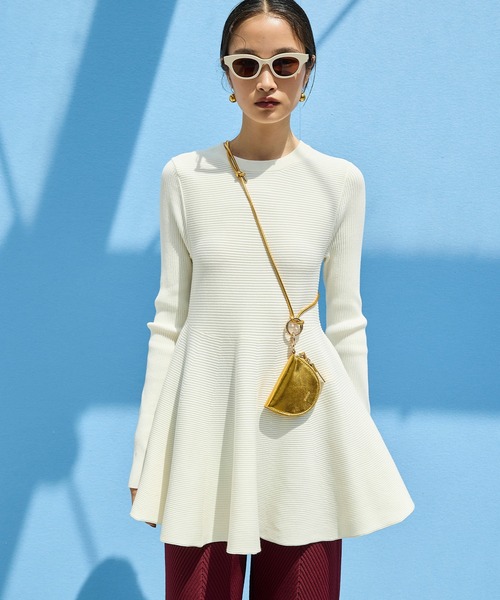 OMMO(オーエムエムオー)の「FLARE RIB KNIT TOP(ニット/セーター・レディース・グリーン/ブラック/グレー/ホワイト・F)」の22枚目の写真