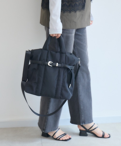 KATHARINE ROSS(キャサリンロス)の「コンチョベルト付き2WAYパフィートートバッグ WEB限定(トートバッグ・レディース・ブラック/ダークブラウン/カーキ・FREE)」の4枚目の写真