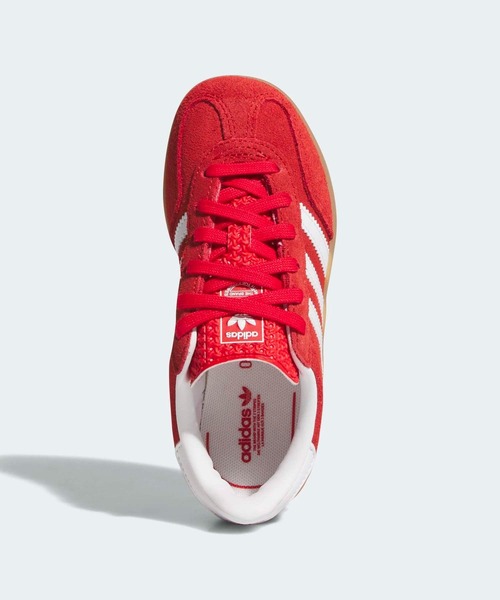 adidas(アディダス)の「ガゼル インドア / GAZELLE INDOOR / アディダスオリジナルス adidas Originals(スニーカー・キッズ・レッド・19.0cm/20.0cm/21.0cm/17.0cm/18.0cm)」の2枚目の写真