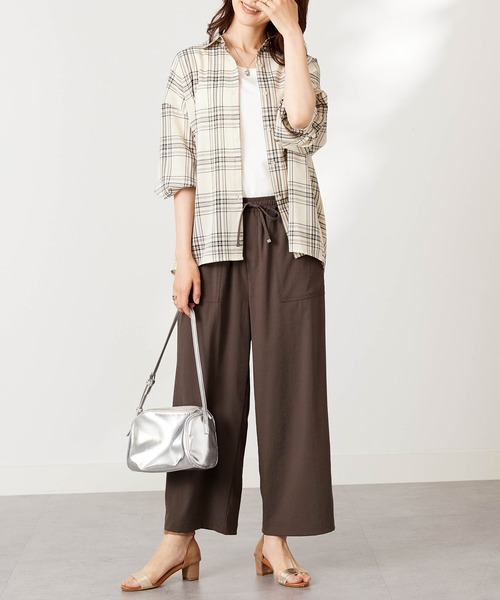 BELLUNA PLUS（ベルーナ）の「シアージョーゼット素材チェック柄シャツ（シャツ/ブラウス・レディース・アイボリー系/ベージュ系・LARGE/MEDIUM/X-LARGE）」の18枚目の写真
